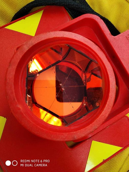 отражатель призма