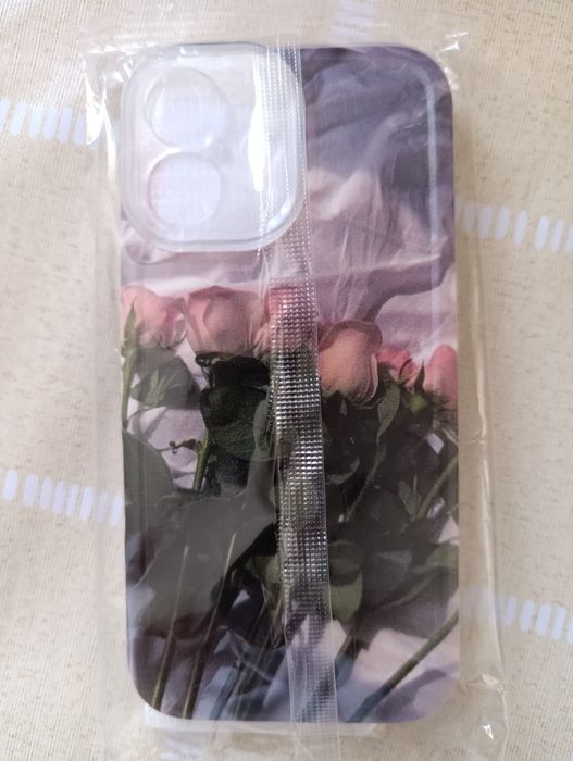 Чехлы на iPhone 16 три за 1000