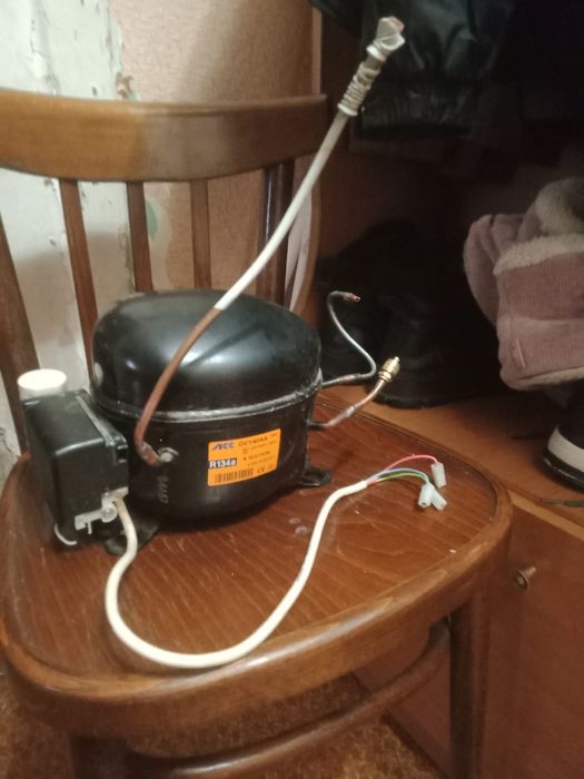 Компрессор для холодильника GVY40AA(R134a) б/у)