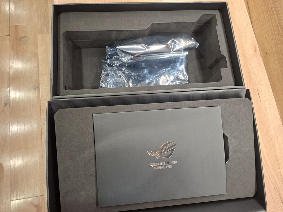 Видео карта ASUS ROG GeForce RTX 5080 16GB ASTRAL OC