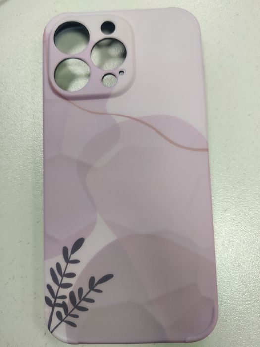 Продам чехлы на Айфон 13 pro