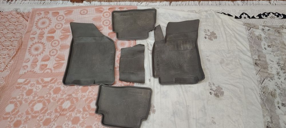 Ласетти или Жентра полик