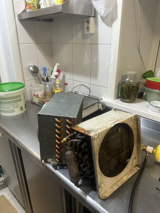 Ремонт холодильника морозильника