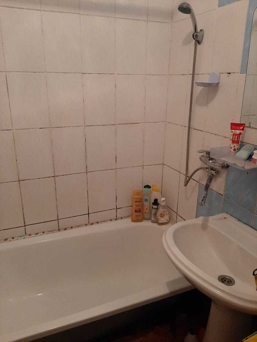 продам двушку рядом с 6 школой