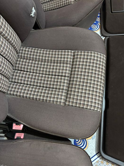 Салон на мерседес w 124