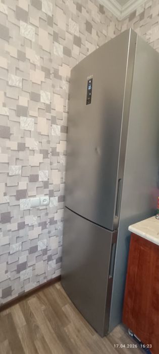 Продам холодильник