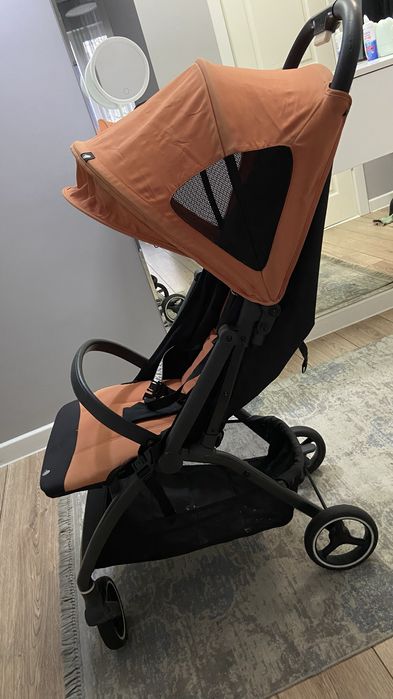 Продам детскую коляску.