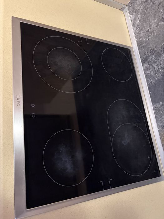 Фурна и котлони AEG