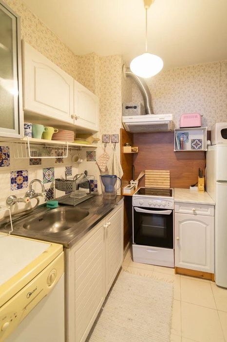 Дава се под наем Тристаен апартамент в София, Иван Вазов - 94 кв.м за 849 € - Снимка #2