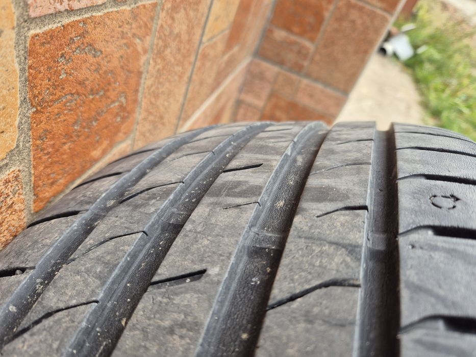 Летни 235/45ZR17 и 225/45R17