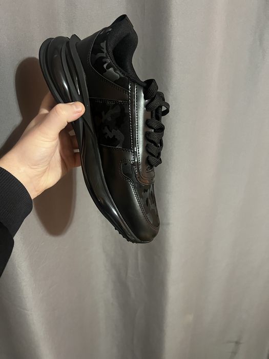 Prada!!Отново налична !!