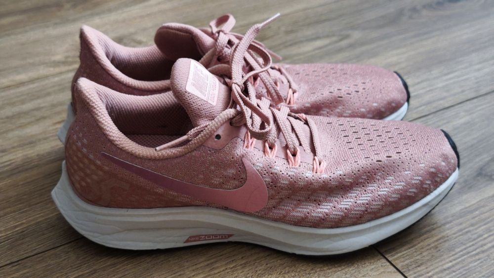 Nike дамски маратонки 37,5