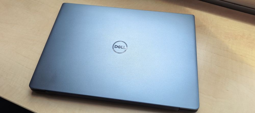 Laptop Dell Vostro_14"FHD IPS__i7-10510U__16GB DDR4__512GB SSD__NVidia MX 250__NOU 10/10