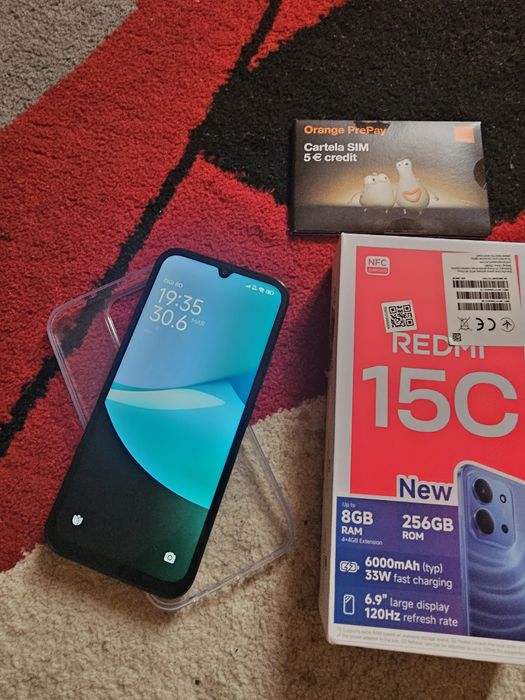 Redmi 15c varianta 8 giga ram cu 256 GB