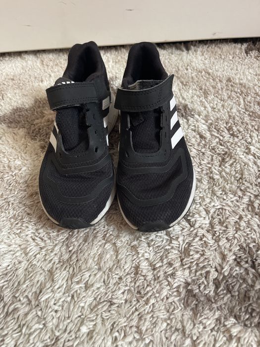 Adidasi marimea 29