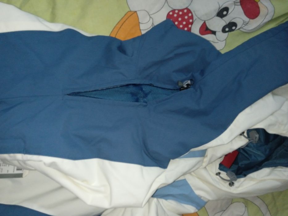 Ново зимно яке, с етикет.