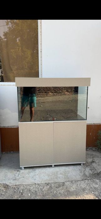 Аквариум с тумбой новый заватской для ростеня