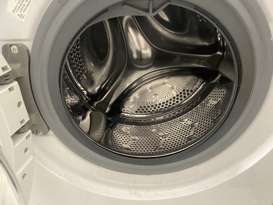 Продам стиральную машину Candy