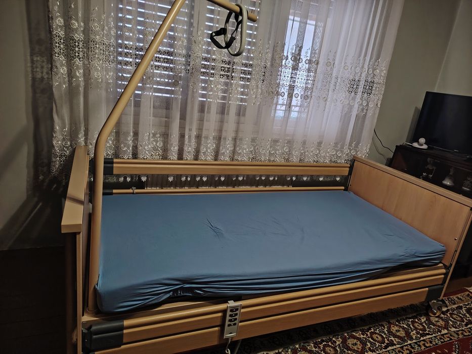 Vând pat electric Dali