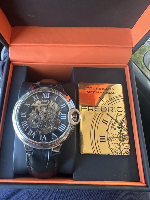 Ceas fredric noi in cutie