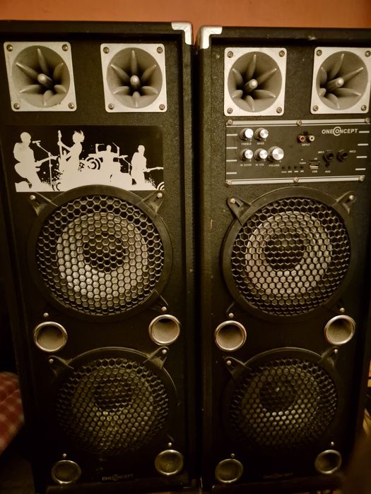 Vând Boxe OneConcept