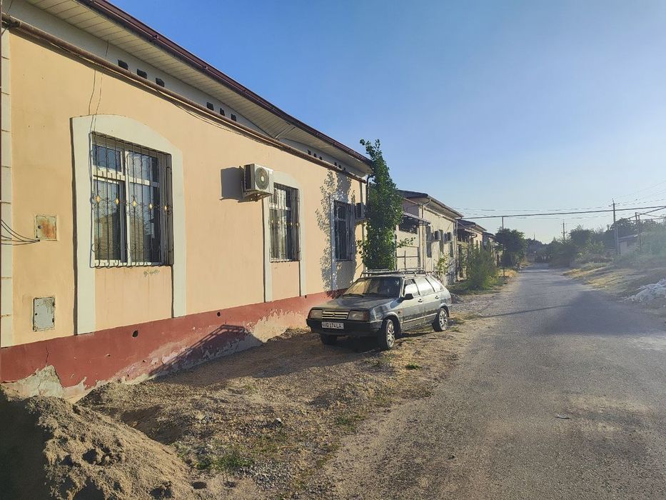 Продается коттедж в Бостанлыкском районе.
По трассеродает