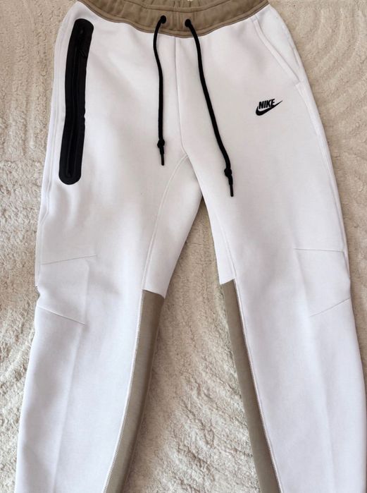 Nike tech fleece кафяво-бял