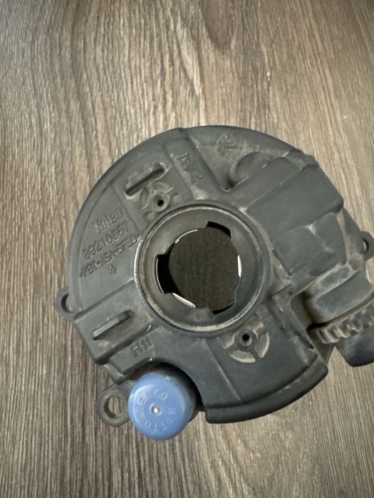 Продам противотуманную фару