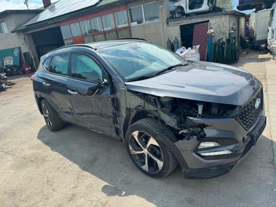 hyundai tucson 2.0 crdi 4x4 на части кожа панорама автомат хюндай туксон  мъртва зона
