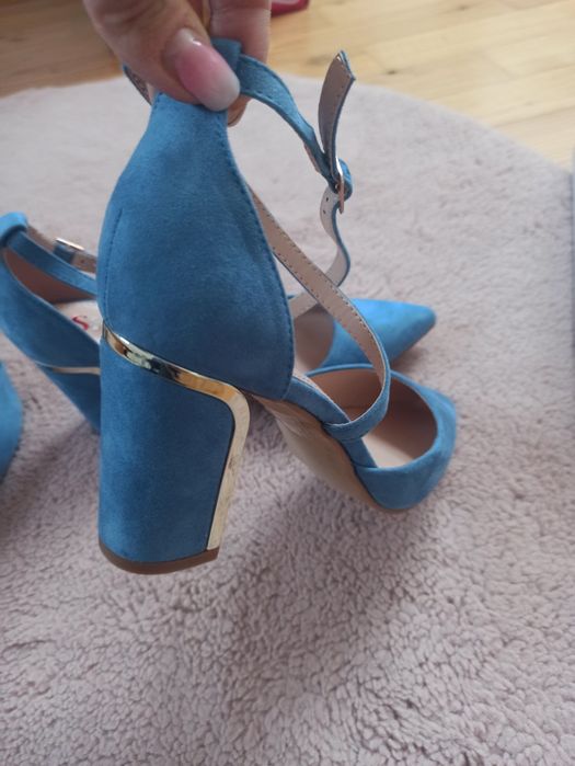 Pantofi noi Nr 38, 40