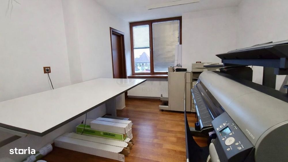 Triplex - 6 camere I Terasa 75 mp I View Superb I De vanzare