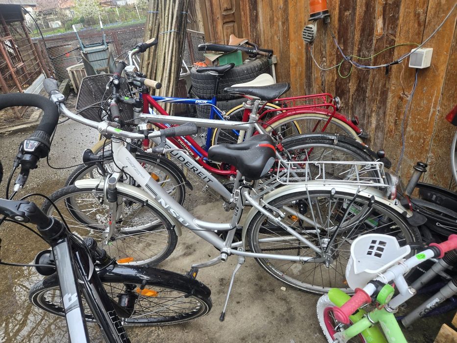 Vând biciclete second hand la preturi accesibile. Preturile incep  de la 300 lei info la tel 0756540521 sau 0742193033