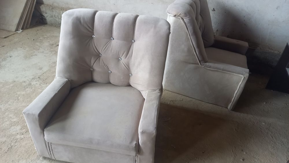 Диван и кресло сатылады