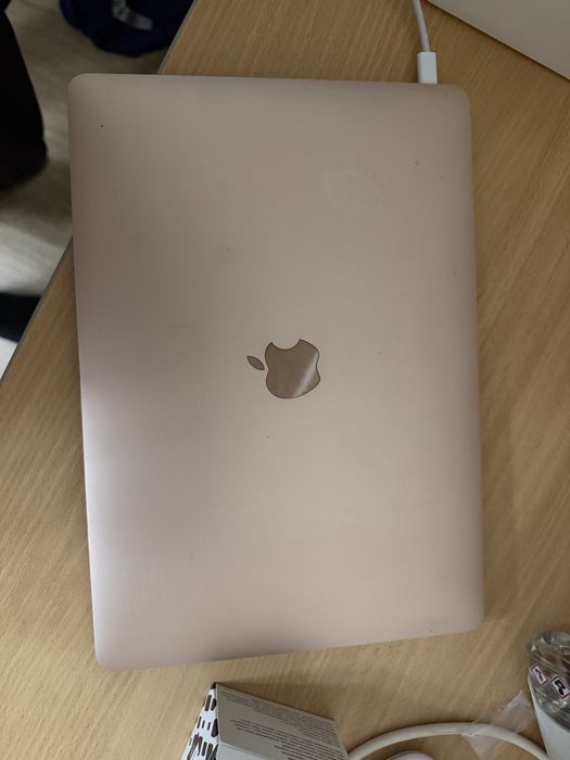 Продам macbook air