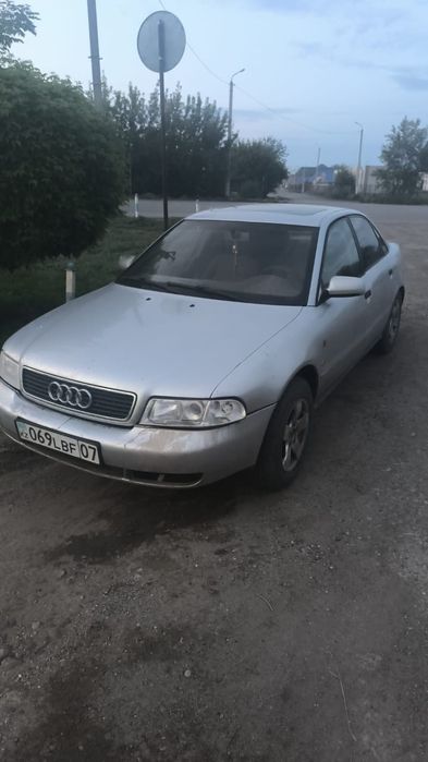 Продам ауди а4 б5 1.6