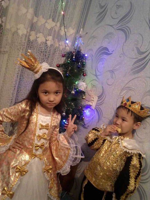 Продам костюмы детские карновальные, групповые для танца