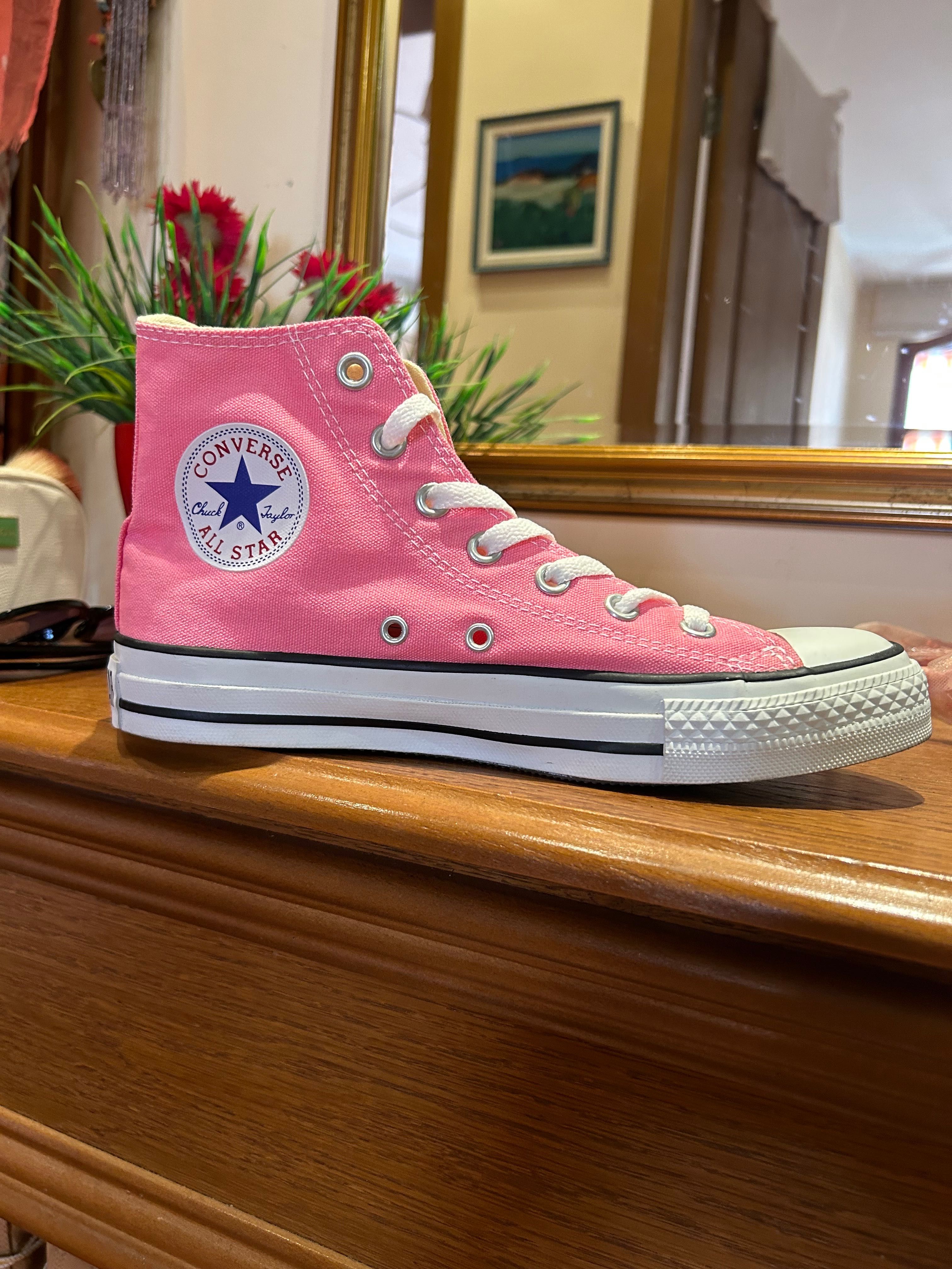 Кецове “ Convers “ номер 39 гр. Бургас Център • OLX.bg