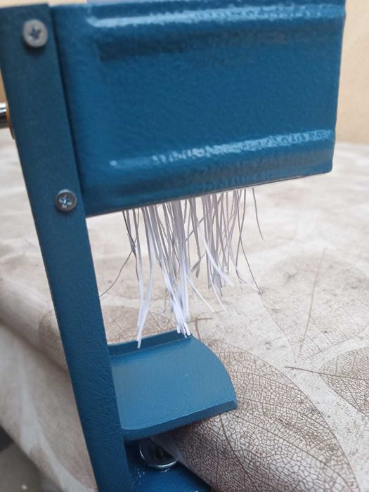 Aparat facut taitei subtiri, manuala,24x9,5x6cm ..