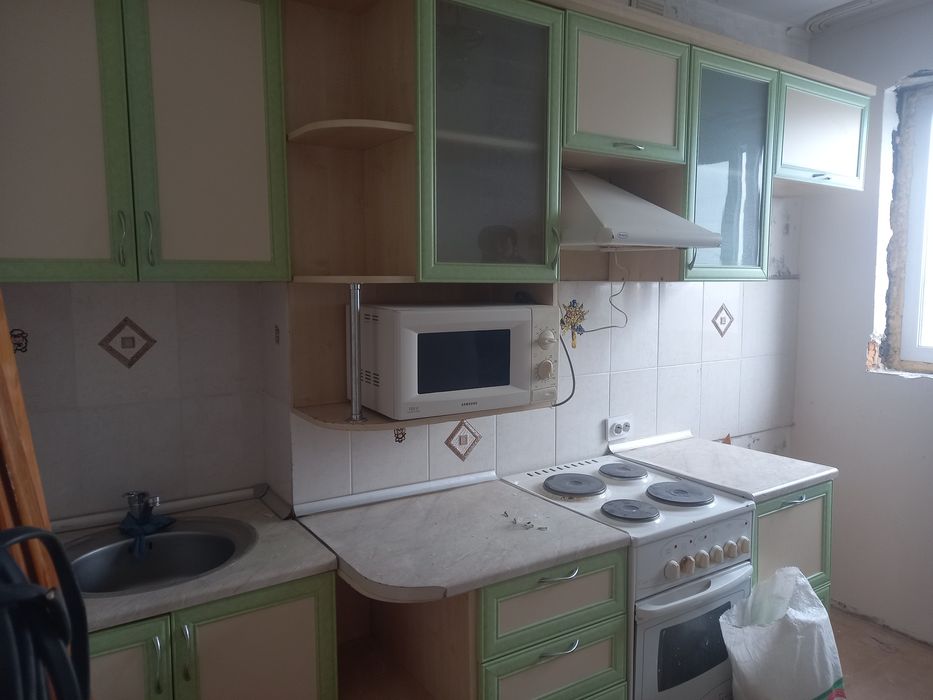 Продам кухонный гарнитур