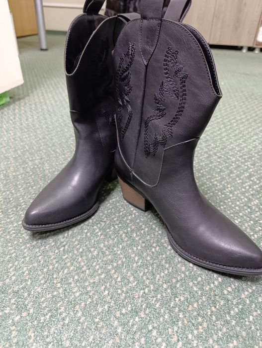 Cizme Ciucate Soho noi