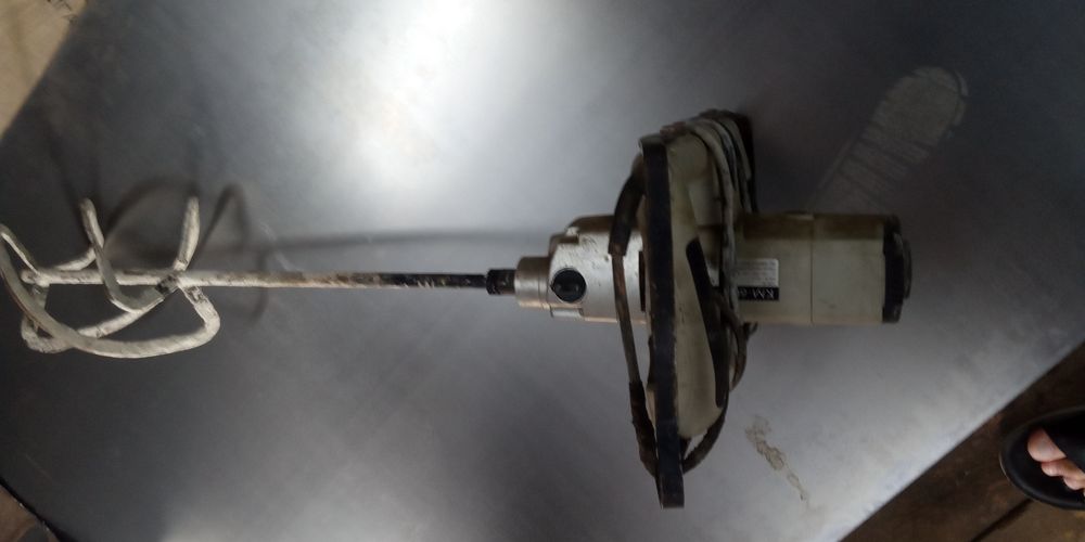 Продам миксер строительный