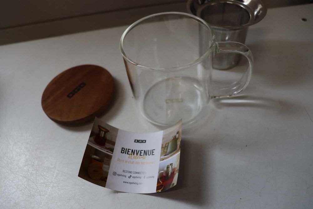 OGO LIVING 300мл Стъклена чаша за чай и капак от акациево дърво