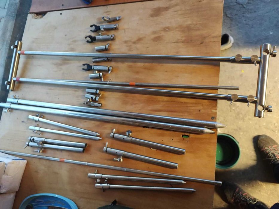 Vand Rod Pod X 2 Alcatraz cu 4 posturi pt pescuit la crap...