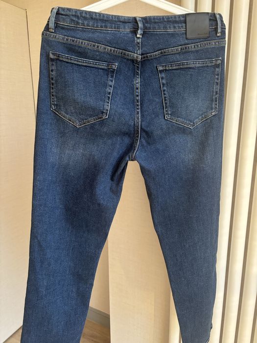 Продам джинсы женские  “Massimo Dutti”