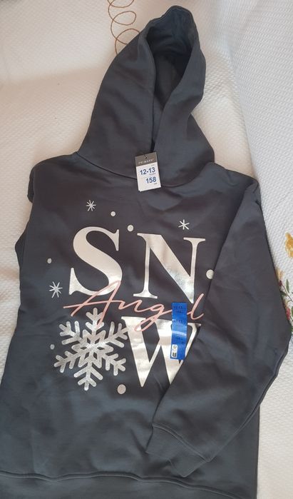 Детски суичър нов