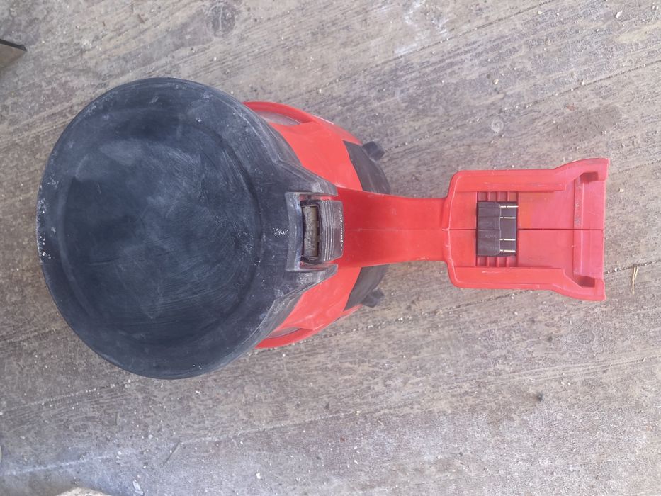 Прахосмукачка Милуоки М18