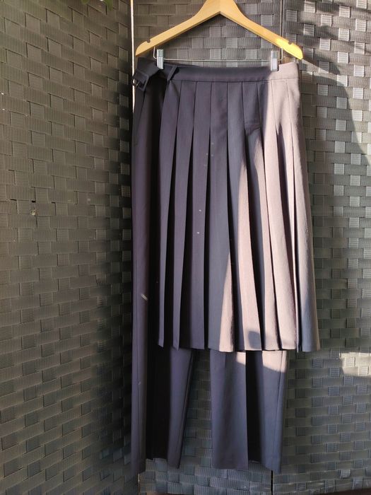 Pantalon cu fusta atasata masura L Zara