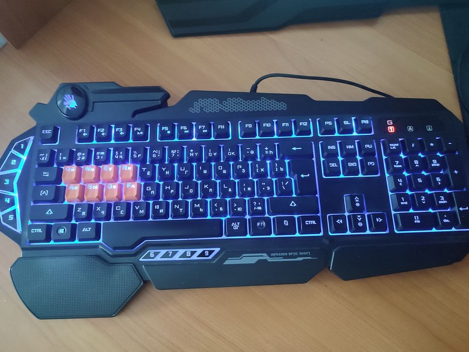 Клавиатура bloody b318