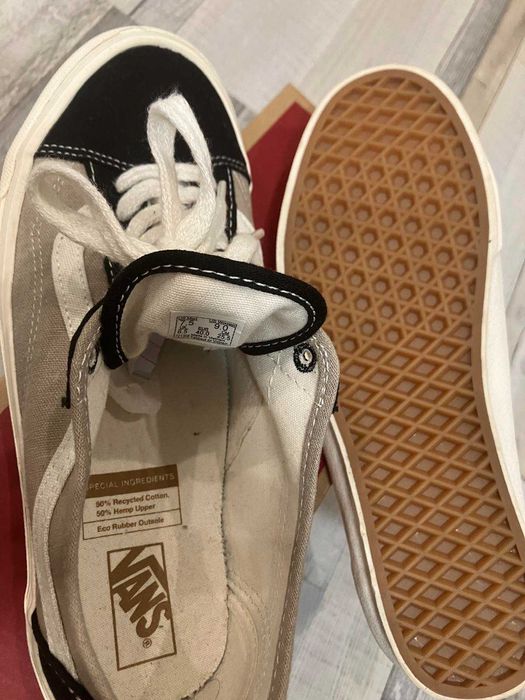 Нови кецове Vans