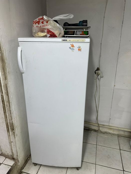 Продам холодильник